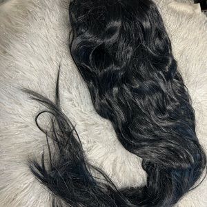 Extra long wavy full wig synthetic material 25 inches long